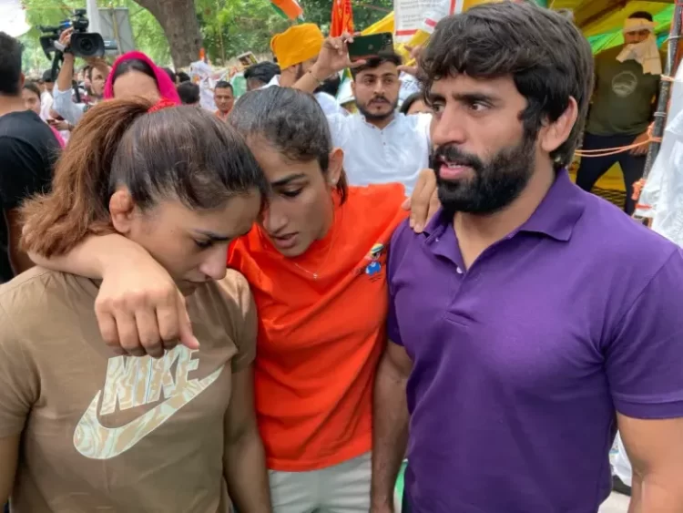 Indian wrestlers announce to throw int’l medals in Ganga | Baaghi TV