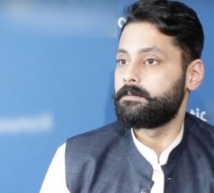 Karachi Police registers case of alleged abduction of lawyer Jibran Nasir | Baaghi TV