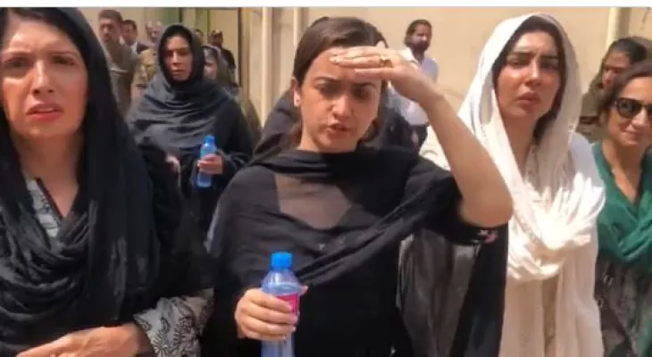 PTI women present in ATC, expose Imran's torture claims | Baaghi TV
