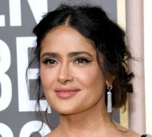 Salma Hayek shares powerful mental health awareness messages for fans | Baaghi TV