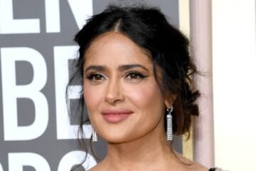 Salma Hayek shares powerful mental health awareness messages for fans | Baaghi TV