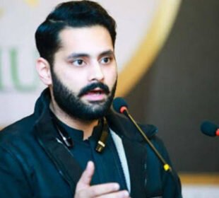 Lawyer and activist Jibran Nasir ‘picked up by unknown persons’ in Karachi: wife claims | Baaghi TV