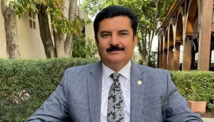 faisal karim kundi