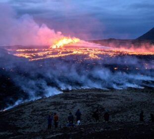 Iceland declares 'Emergency' over Fears of Volcanic Eruption | Baaghi TV