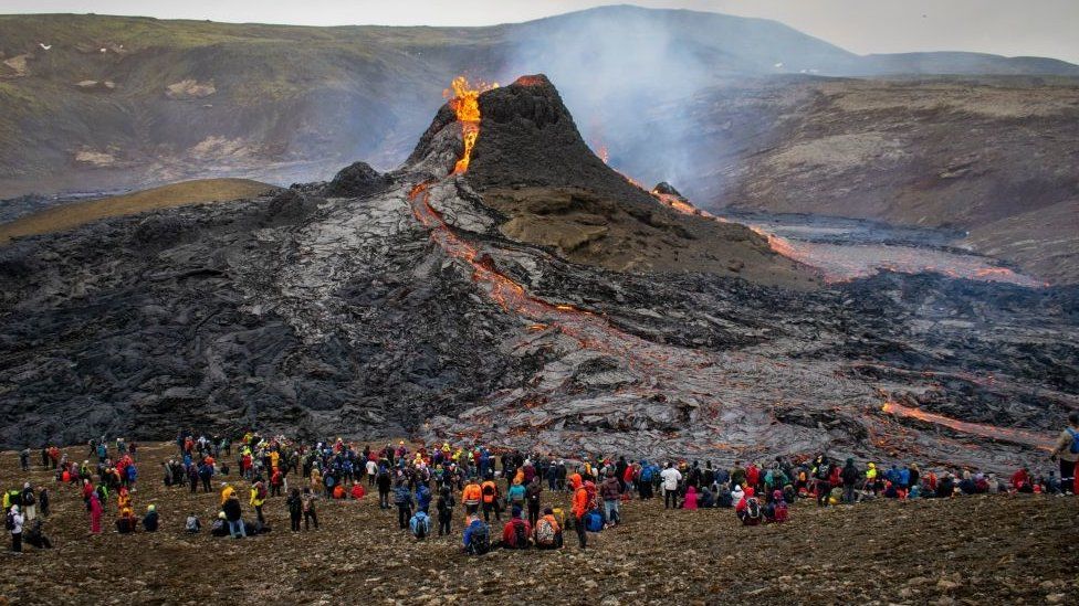 Iceland declares 'Emergency' over Fears of Volcanic Eruption | Baaghi TV