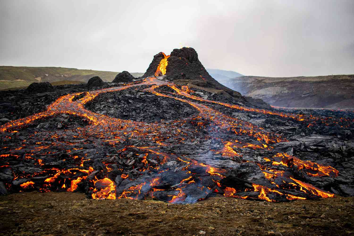 Iceland declares 'Emergency' over Fears of Volcanic Eruption | Baaghi TV