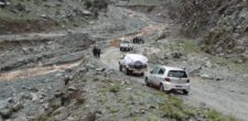 Pak-Afghan Border Area Arndo Road Blocked Once Again due to Flood Day after it opened for Traffic | Baaghi TV