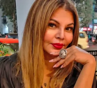 Rakhi Sawant gives blunt response to those criticizing the Pakistani flag | Baaghi TV