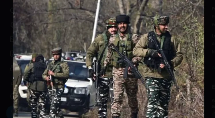India claims, 10 blasts heard near Srinagar airport | Baaghi TV