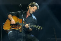 Grammy-Winning Songwriter Brett James Dies in North Carolina Plane Crash | Baaghi TV