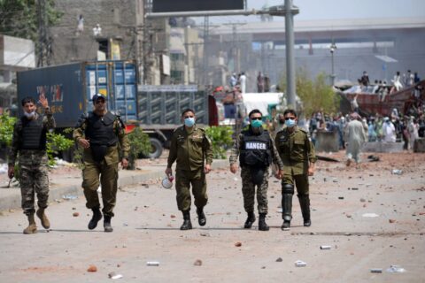 Lahore Tense as Police, TLP Clash Ahead of Planned ‘Gaza March’ | Baaghi TV