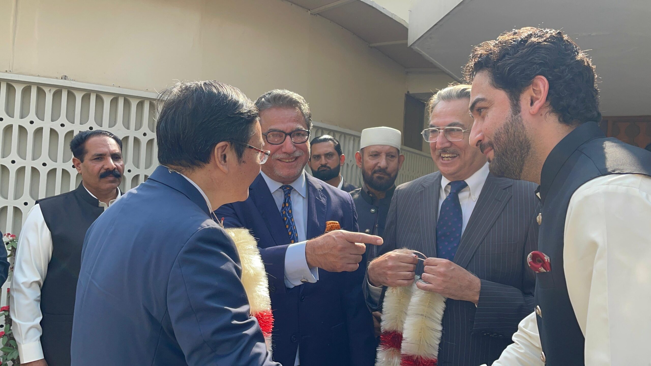 Chinese Counsel General's Visit to Gujrat and Mian Akbar House | Baaghi TV