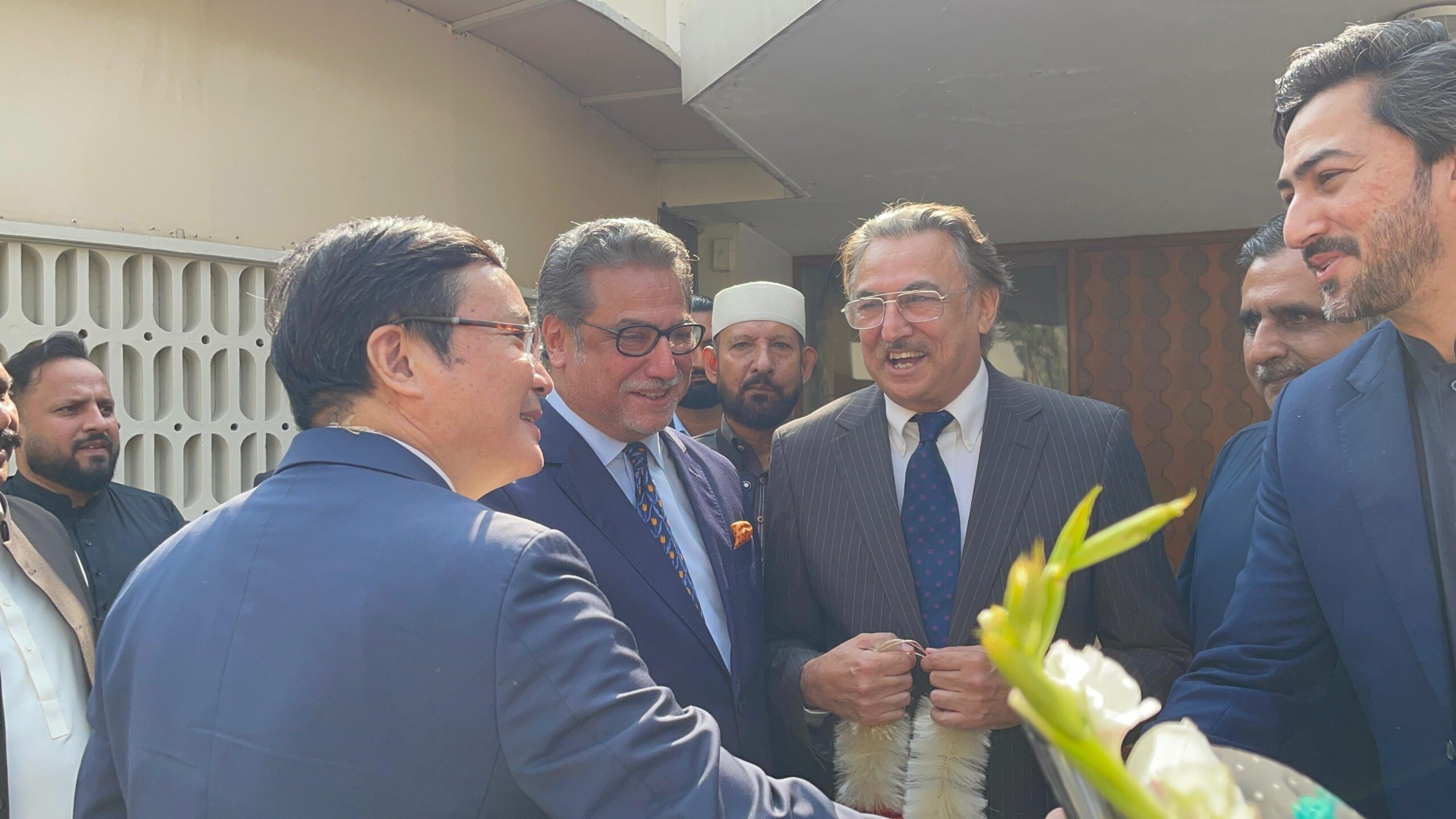 Chinese Counsel General's Visit to Gujrat and Mian Akbar House | Baaghi TV