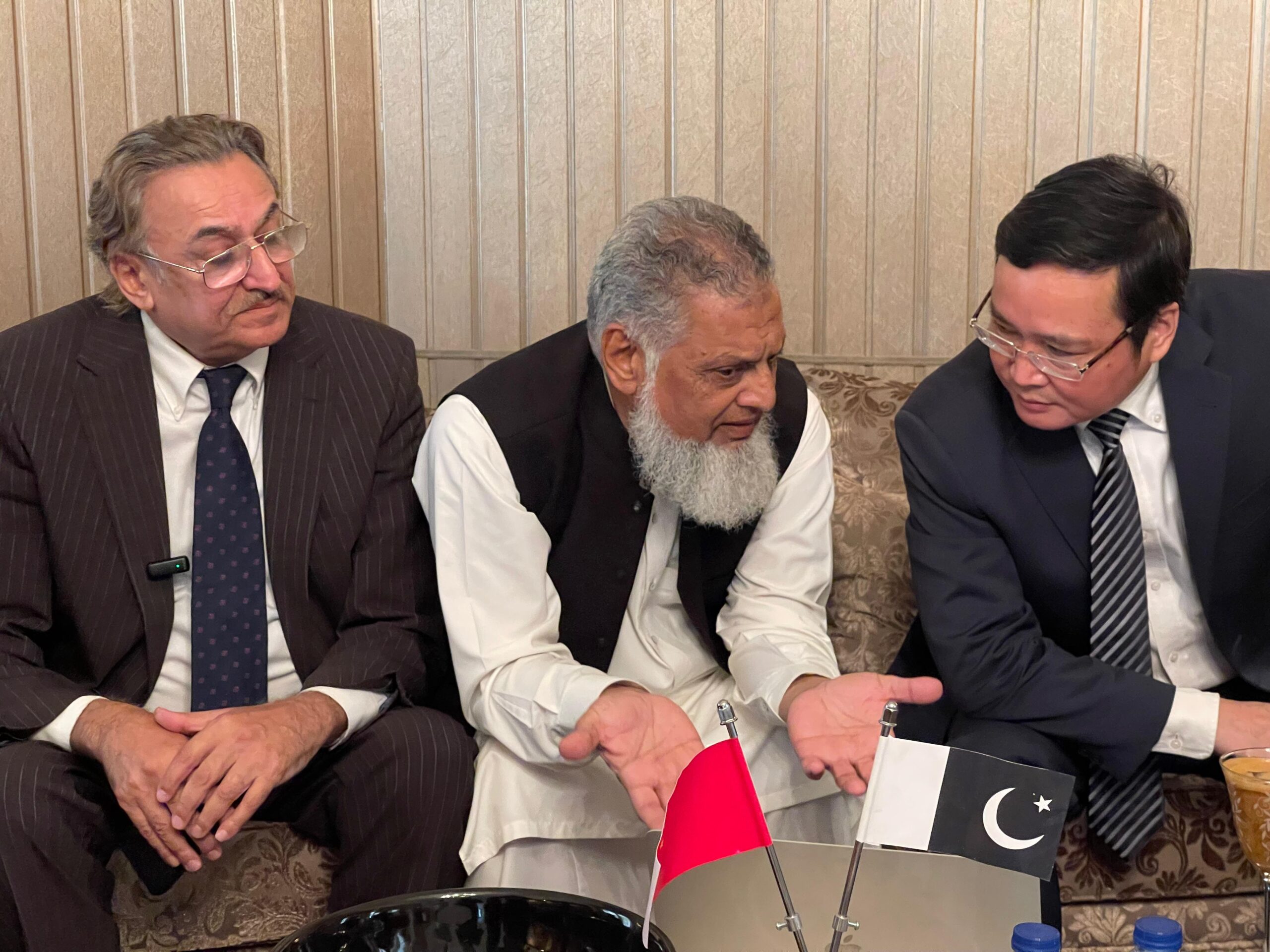 Chinese Counsel General's Visit to Gujrat and Mian Akbar House | Baaghi TV